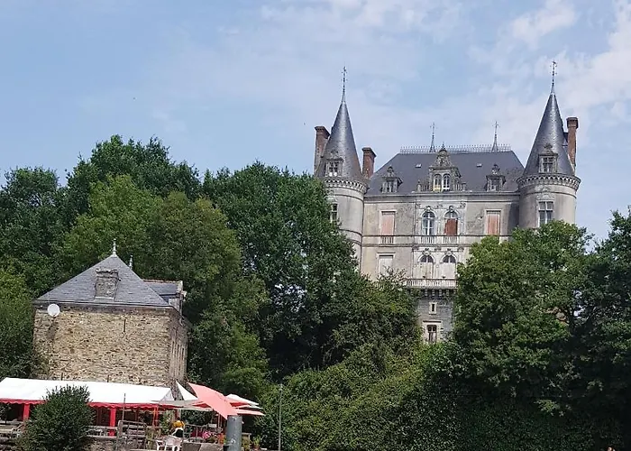 Les Blés Dorés à 7 Km De Derval. Apartamento